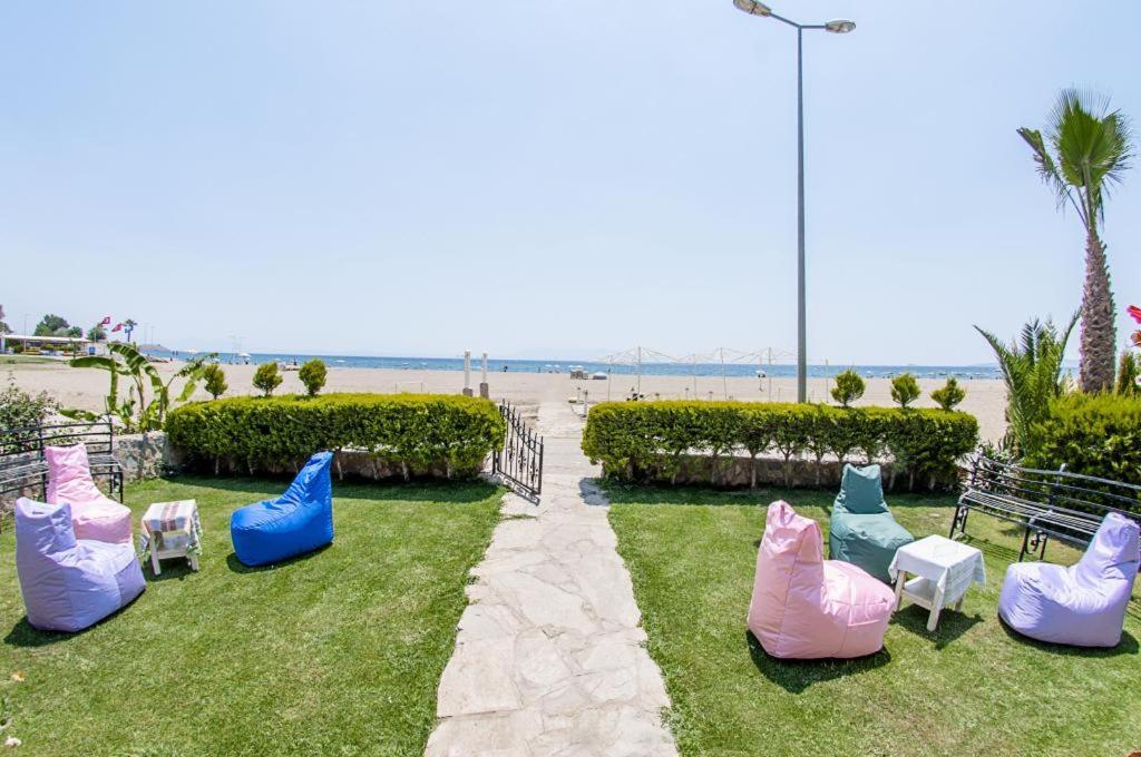Colophon Beach Otel Ґумулдур Екстер'єр фото