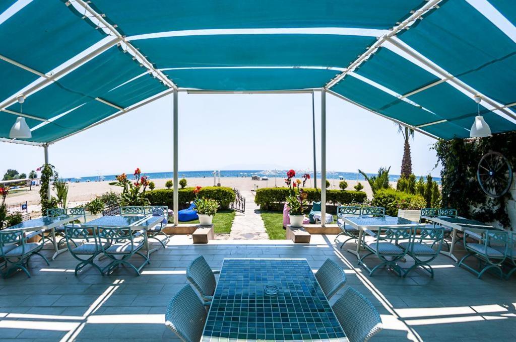 Colophon Beach Otel Ґумулдур Екстер'єр фото