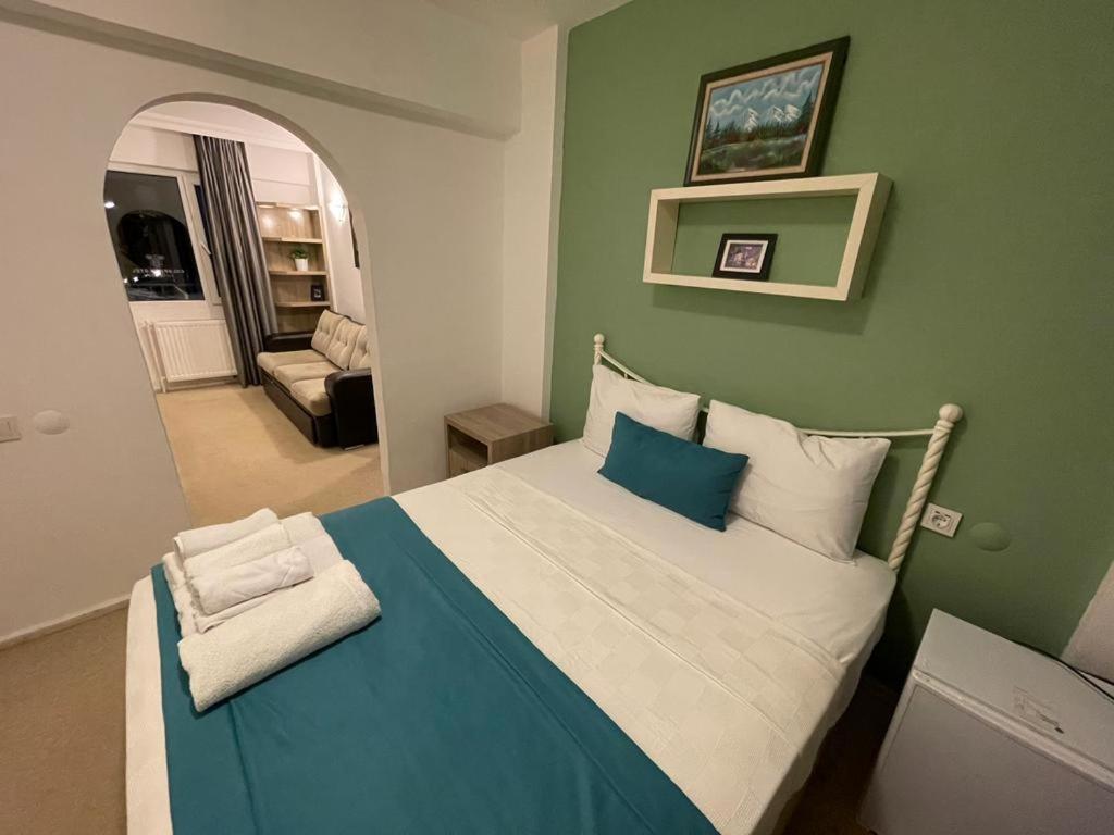 Colophon Beach Otel Ґумулдур Екстер'єр фото