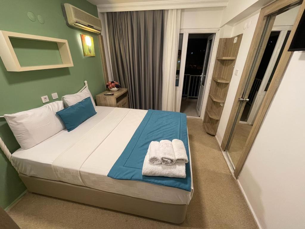 Colophon Beach Otel Ґумулдур Екстер'єр фото