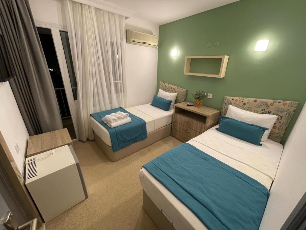 Colophon Beach Otel Ґумулдур Екстер'єр фото